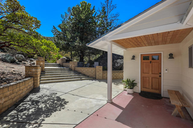 Image 4 of 47 For 67079 Ribbonwood Drive