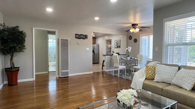 15958 Via Descanso, San Lorenzo CA: https://media.crmls.org/mediaz/d82faa1a-5719-4157-96d4-8aabb5ce3352.jpg