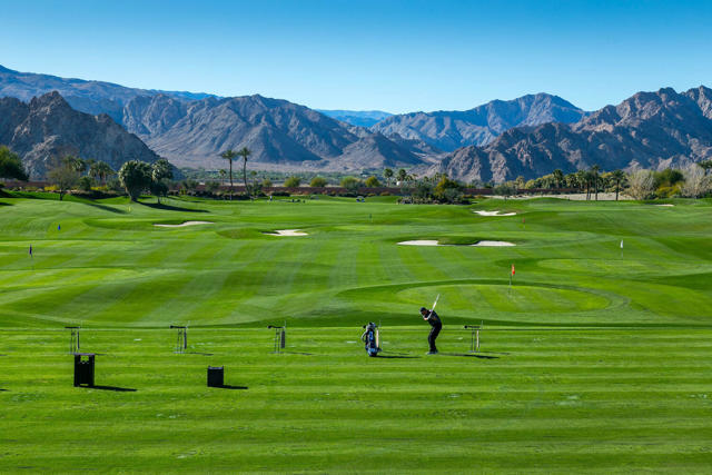 58445 Mijas, La Quinta CA: https://media.crmls.org/mediaz/d82fcfd4-8c97-4925-8d29-847e2435629d.jpg