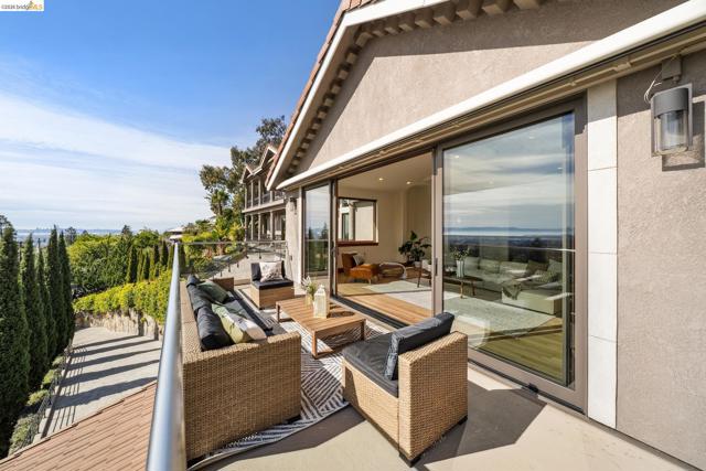 Image 18 of 60 For 33 Somerset Rd