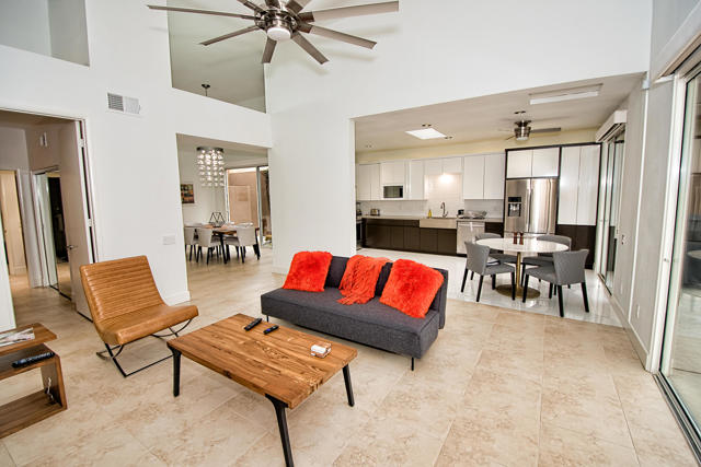 125 Lakeshore Drive, Rancho Mirage CA: https://media.crmls.org/mediaz/d8317013-6d17-4f2a-b439-f2c09d0f0fea.jpg
