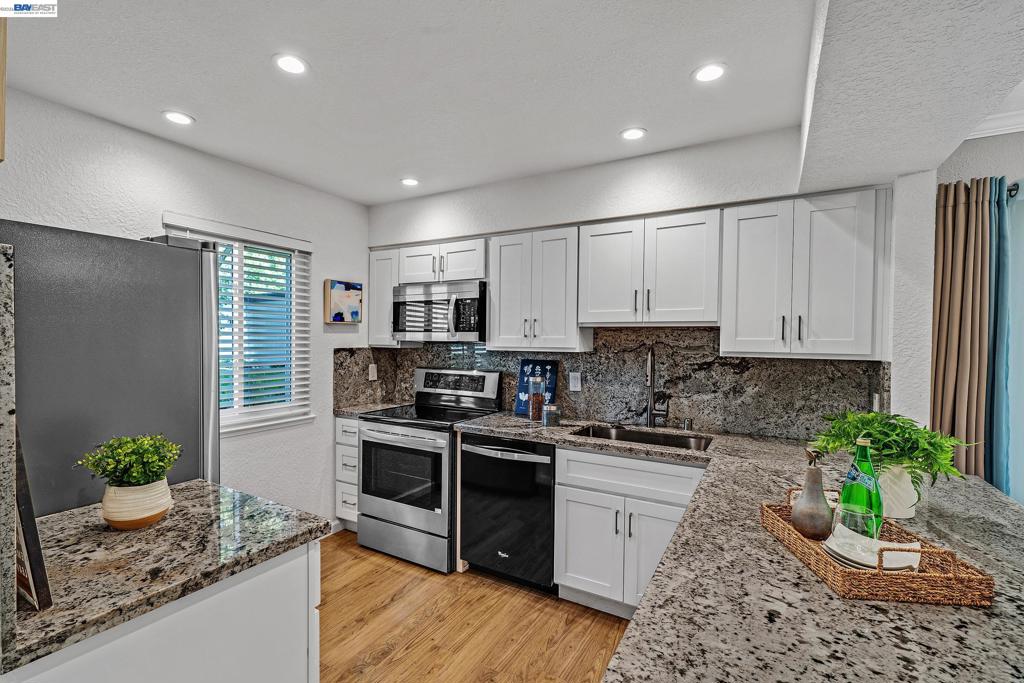408 Old Orchard Ct