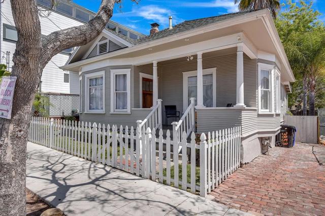 3853 8Th Avenue, San Diego, California 92103, 2 Bedrooms Bedrooms, ,1 BathroomBathrooms,Single Family Residence,For Sale,8Th Avenue,250020093SD