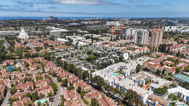 8338 Regents Rd., San Diego CA: https://media.crmls.org/mediaz/d83395d0-63ca-422c-9eb6-2bcbc8dff27c.jpg