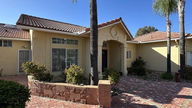 Detail Gallery Image 2 of 13 For 6003 Bonita Meadows Ln, Bonita,  CA 91902 - 3 Beds | 2 Baths