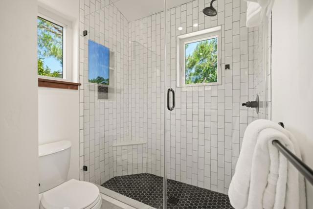 911 Peggy Lane, Menlo Park CA: https://media.crmls.org/mediaz/d836207c-0472-484e-afff-821e094e56b9.jpg