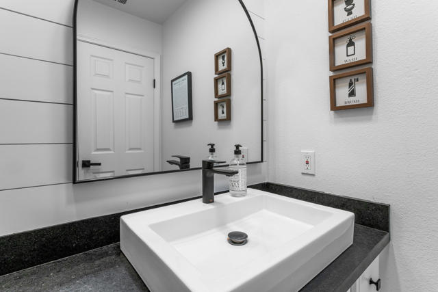 Image 13 of 68 For 72915 Deer Grass Drive