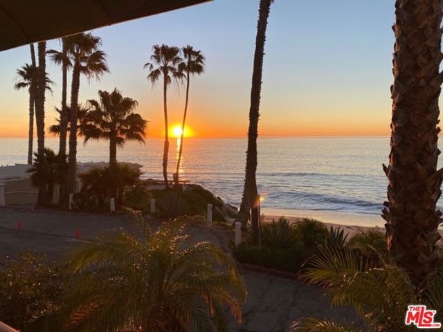 26668 Seagull Way, Malibu CA: https://media.crmls.org/mediaz/d837656a-98c8-468e-986a-59ebbe8210be.jpg