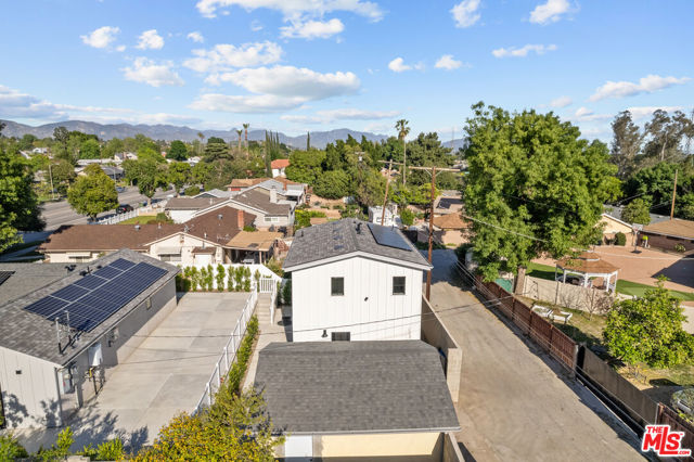 17156 Rinaldi, Granada Hills CA: https://media.crmls.org/mediaz/d837e33e-e9ec-4feb-aefd-4f3e9a3d8605.jpg