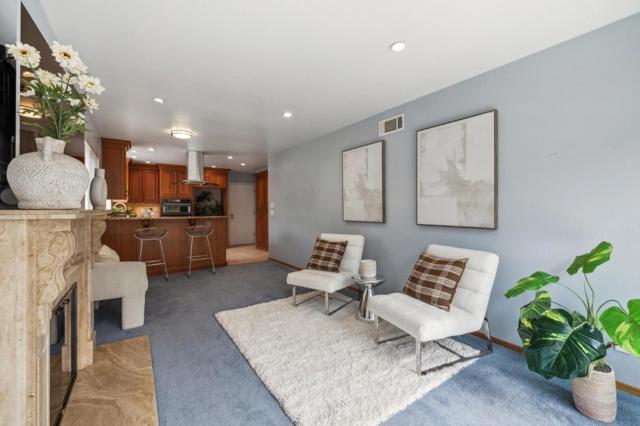 858 Chrysopolis Drive, Foster City CA: https://media.crmls.org/mediaz/d83836e1-2955-4e91-b9db-ecf773b698d4.jpg