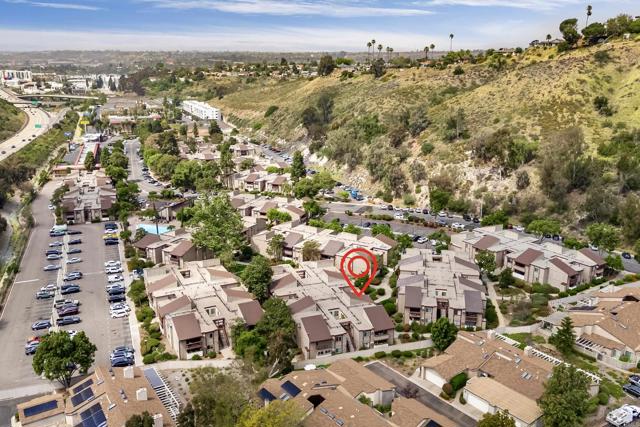 5523 Adobe Falls Road, San Diego CA: https://media.crmls.org/mediaz/d83883fd-a4f6-44f1-9a7e-cb7b03daab9c.jpg