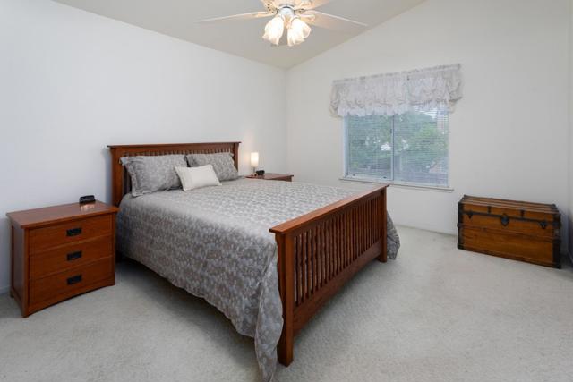 847 Amber Avenue, Clovis CA: https://media.crmls.org/mediaz/d83958a8-6421-4a06-8cfd-acdf2651c703.jpg