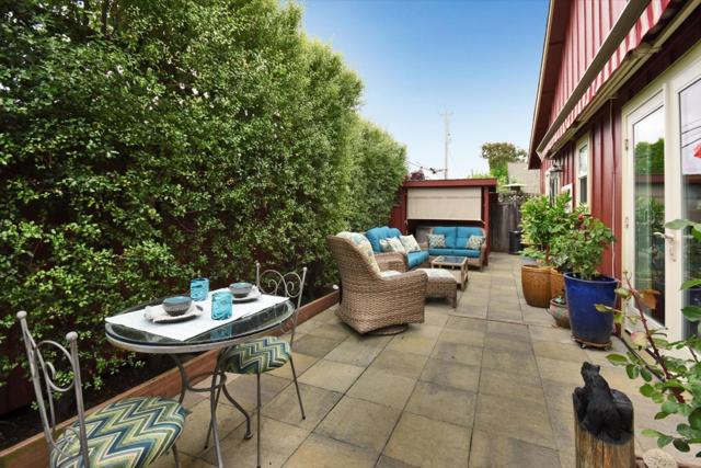 4214 Gull Cove Way, Capitola CA: https://media.crmls.org/mediaz/d8396786-a35d-42a0-a542-2dbbba02b49d.jpg