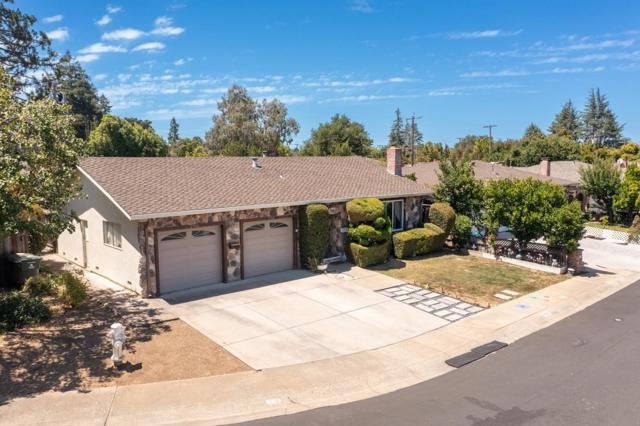 17541756 Plaza Court, Mountain View CA: https://media.crmls.org/mediaz/d83afa9e-7f7a-4695-8311-ecd18155da82.jpg