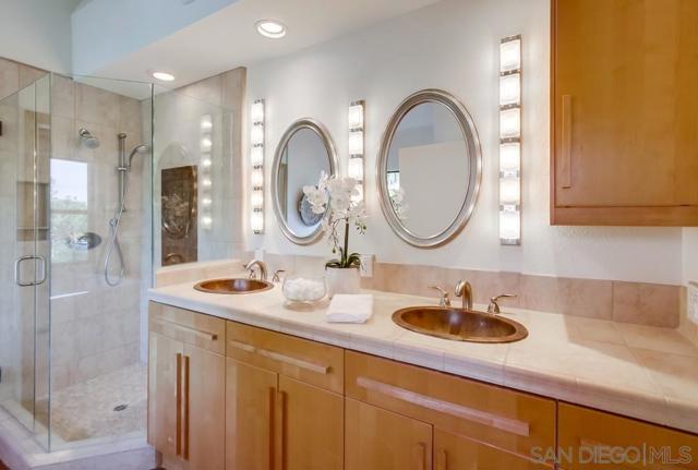 3566 Albatross St, San Diego CA: https://media.crmls.org/mediaz/d83b19b8-5e45-4962-8cf1-f07c7093ef15.jpg