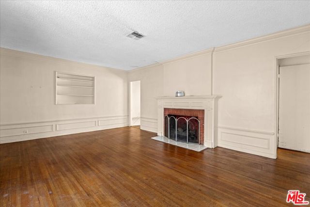 5981 Pickford Street, Los Angeles CA: https://media.crmls.org/mediaz/d83b6b72-f719-4db4-b1d7-d32097993c83.jpg