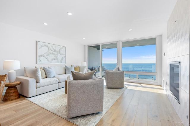 Detail Gallery Image 2 of 52 For 707 S Sierra Ave #5,  Solana Beach,  CA 92075 - 3 Beds | 2 Baths