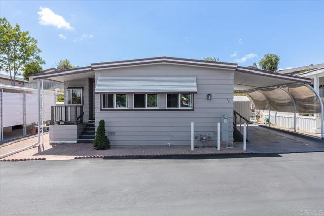 1501 Anza Avenue, Vista CA: https://media.crmls.org/mediaz/d83c1050-11a3-425a-9c53-af8354982110.jpg
