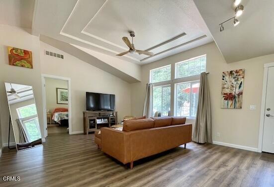 29331 Albion Ridge Road, Albion CA: https://media.crmls.org/mediaz/d83d118f-c4ec-4b84-8187-af3ae78cd5be.jpg