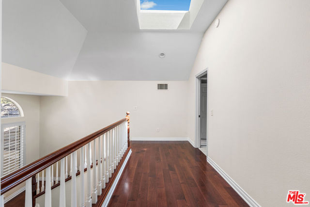 26065 Bellis Drive, Valencia CA: https://media.crmls.org/mediaz/d83d4780-76cf-4bba-bd9f-3f34c7499156.jpg