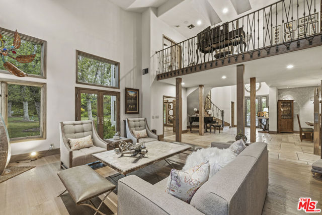 Image 8 of 64 For 26954 Whitehorse Place