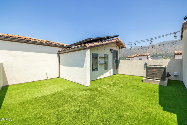 623 W Foothill Boulevard, Glendora CA: https://media.crmls.org/mediaz/d83ee061-a743-49c8-a15b-45c4c124f65f.jpg