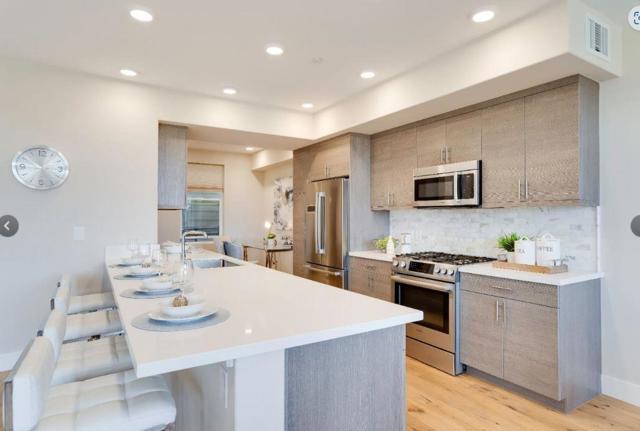 400 Mariners Island Boulevard, San Mateo CA: https://media.crmls.org/mediaz/d84169e1-8b59-4fbc-a994-69026e65bfdb.jpg