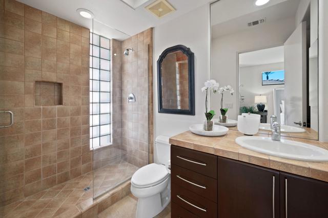 50380 Via Serenidad, La Quinta CA: https://media.crmls.org/mediaz/d841afec-1391-42b6-a702-24ac0b566260.jpg