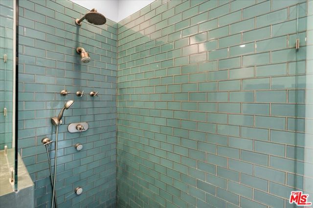 3479 Mandeville Canyon Road, Los Angeles CA: https://media.crmls.org/mediaz/d8424a22-0ace-4395-b75b-65b28b01d50e.jpg