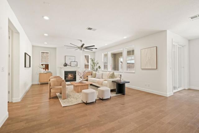 29732 Cantera Drive, Hayward CA: https://media.crmls.org/mediaz/d8426a6a-bf47-4df9-a646-c43b5377c082.jpg