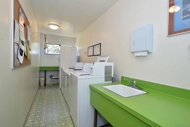 4651 Pico St, San Diego CA: https://media.crmls.org/mediaz/d842cc8b-15ec-4d4e-9c88-5d986c4af705.jpg