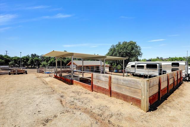 29481 Miller Road, Valley Center CA: https://media.crmls.org/mediaz/d843b46c-e2eb-45d9-8f42-3ddedcb99010.jpg