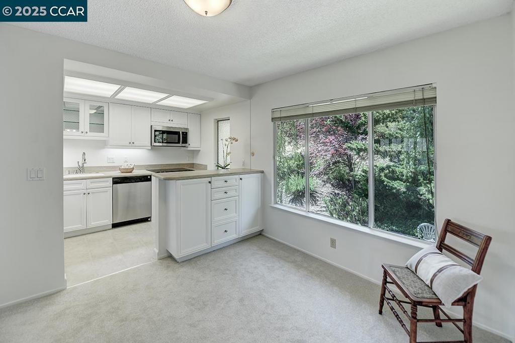 1401 Ptarmigan Dr #2