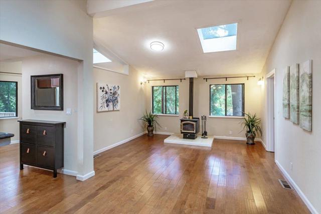 21440 Shady Lane, Los Gatos CA: https://media.crmls.org/mediaz/d845046e-d85b-43e5-9a9b-a43bb4805e5b.jpg