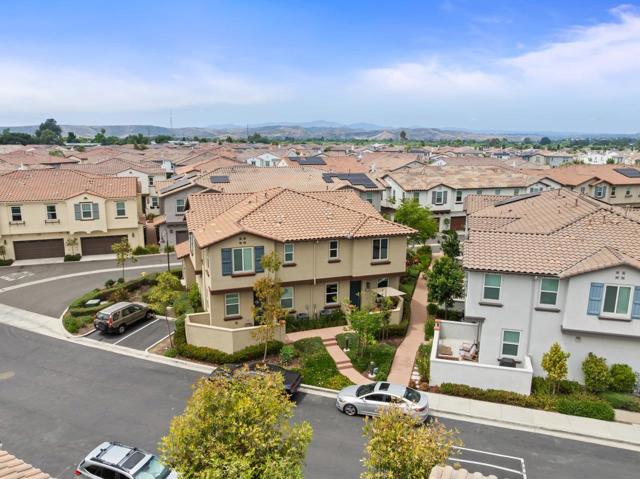 4170 Sitio Cielo, Oceanside CA: https://media.crmls.org/mediaz/d8456949-765f-4235-8afd-dead6c371042.jpg