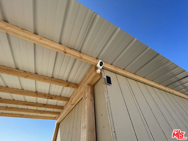 8144 Jefferson Street, Mojave CA: https://media.crmls.org/mediaz/d845c8cc-830d-42b0-b584-257be2de0ad5.jpg