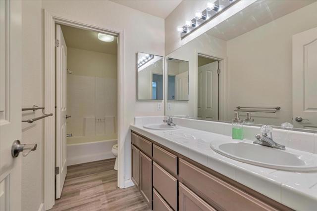2161 Teakwood Court, Hollister CA: https://media.crmls.org/mediaz/d84625d5-13d9-4432-ab02-1a399b3c231c.jpg