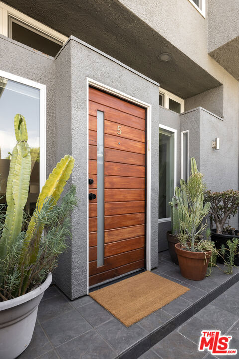 2408 34th Street, 5 photo 2