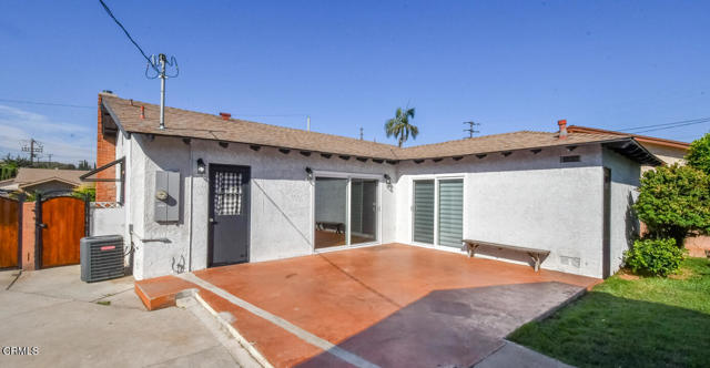 517 View Crest Drive, Montebello CA: https://media.crmls.org/mediaz/d8488f11-9e3f-43c4-85ba-75ea14a799eb.jpg