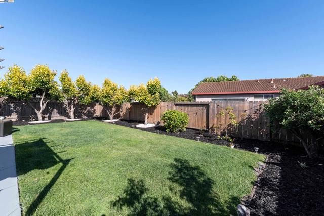 4452 Alice Way, Union City CA: https://media.crmls.org/mediaz/d849073b-91f4-4b1d-8328-4729f7e8f348.jpg