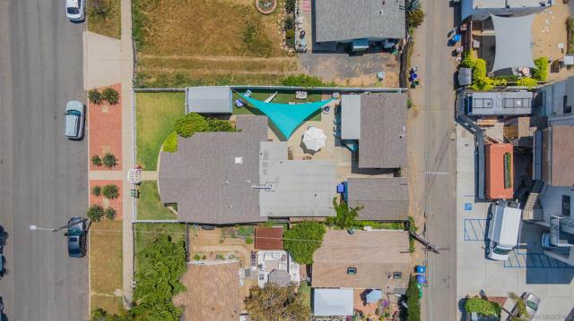 321 S Freeman, Oceanside CA: https://media.crmls.org/mediaz/d8499c1f-5d21-4ddb-8428-a9eb6d618d38.jpg