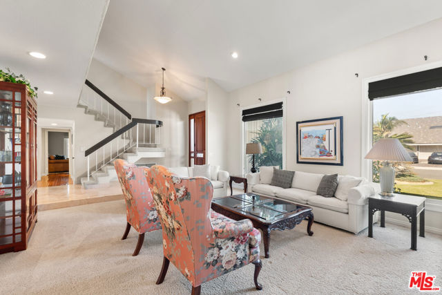 17992 Huntington Circle, Villa Park CA: https://media.crmls.org/mediaz/d84a141a-f47b-445d-8565-78521750ba67.jpg