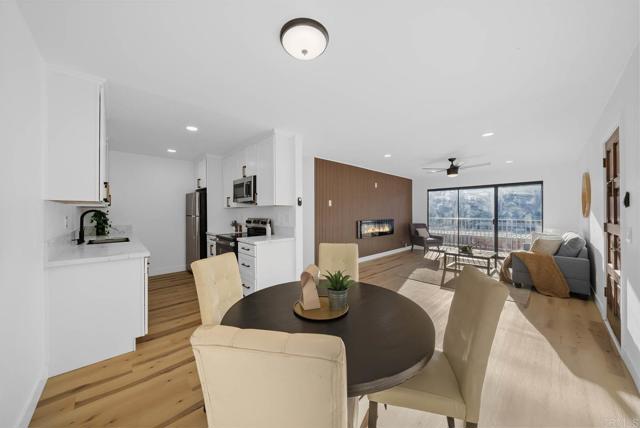 2360 Hosp Way, Carlsbad CA: https://media.crmls.org/mediaz/d84a7af7-95b3-40f4-a6c1-d2e2b02af66e.jpg
