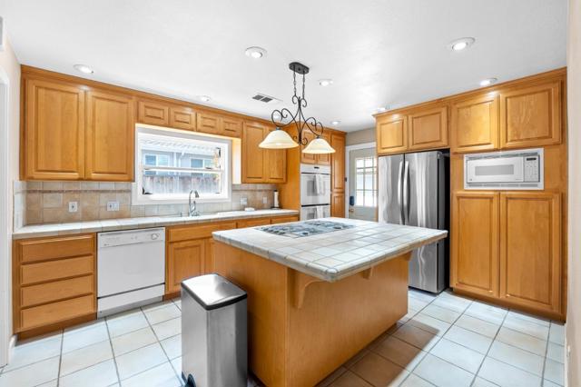 2143 Bello Avenue, San Jose CA: https://media.crmls.org/mediaz/d84bba1c-fd9f-4312-b06d-186397ea2a98.jpg