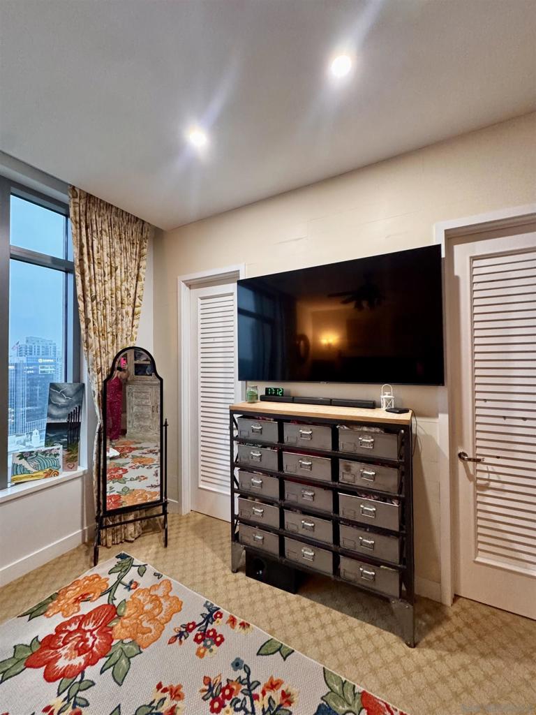 MLS #250036609SD img 25