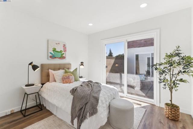 37690 Los Arboles Dr, Fremont CA: https://media.crmls.org/mediaz/d84c3a06-d4cc-47f4-a4f0-9318a0161e5e.jpg