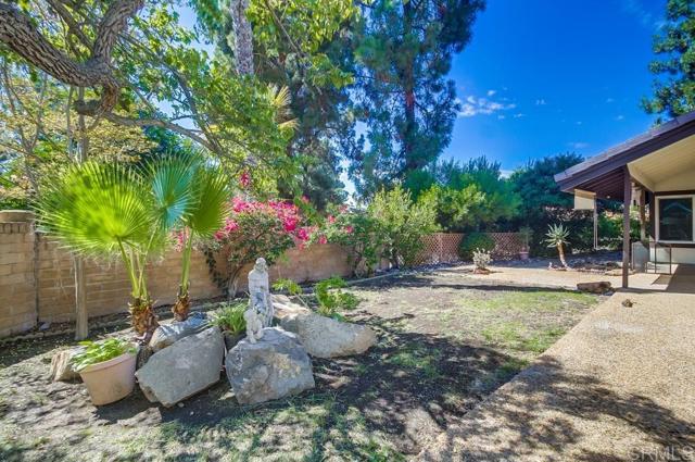 12580 Oaks North Drive, San Diego CA: https://media.crmls.org/mediaz/d84c8311-98fd-43c8-b52b-9e260149d92c.jpg