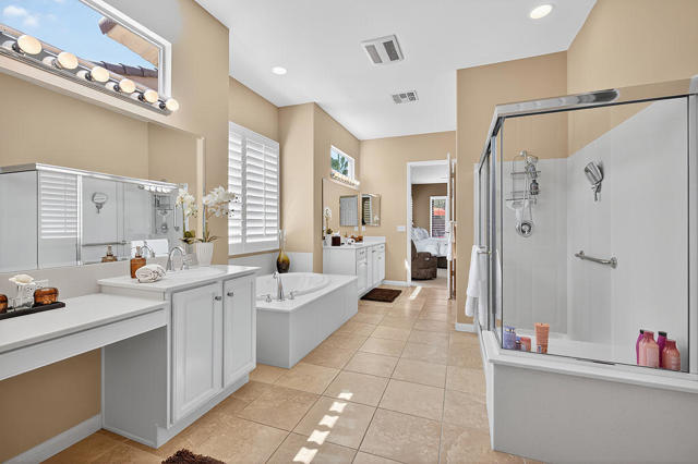 81157 Avenida Sombra, Indio CA: https://media.crmls.org/mediaz/d84ce549-045a-4233-a48e-e88601fade04.jpg