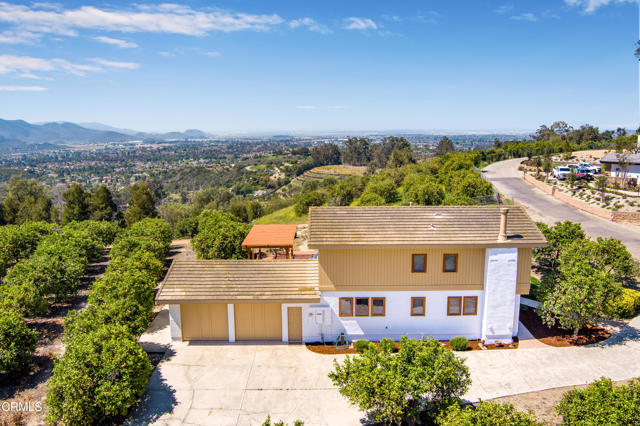 6860 Worth Way, Camarillo CA: https://media.crmls.org/mediaz/d84d139a-930e-41ca-8a31-f5e2141bf73d.jpg