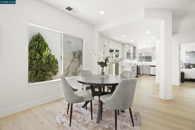 6453 Potrero Dr, Newark CA: https://media.crmls.org/mediaz/d84d50ea-1046-4f07-a258-ba533a0842cd.jpg